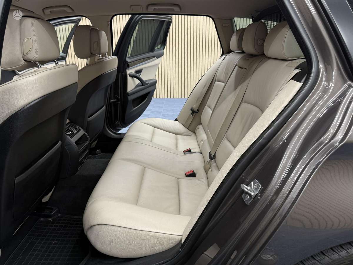 BMW 525, 3.0 l., universalas