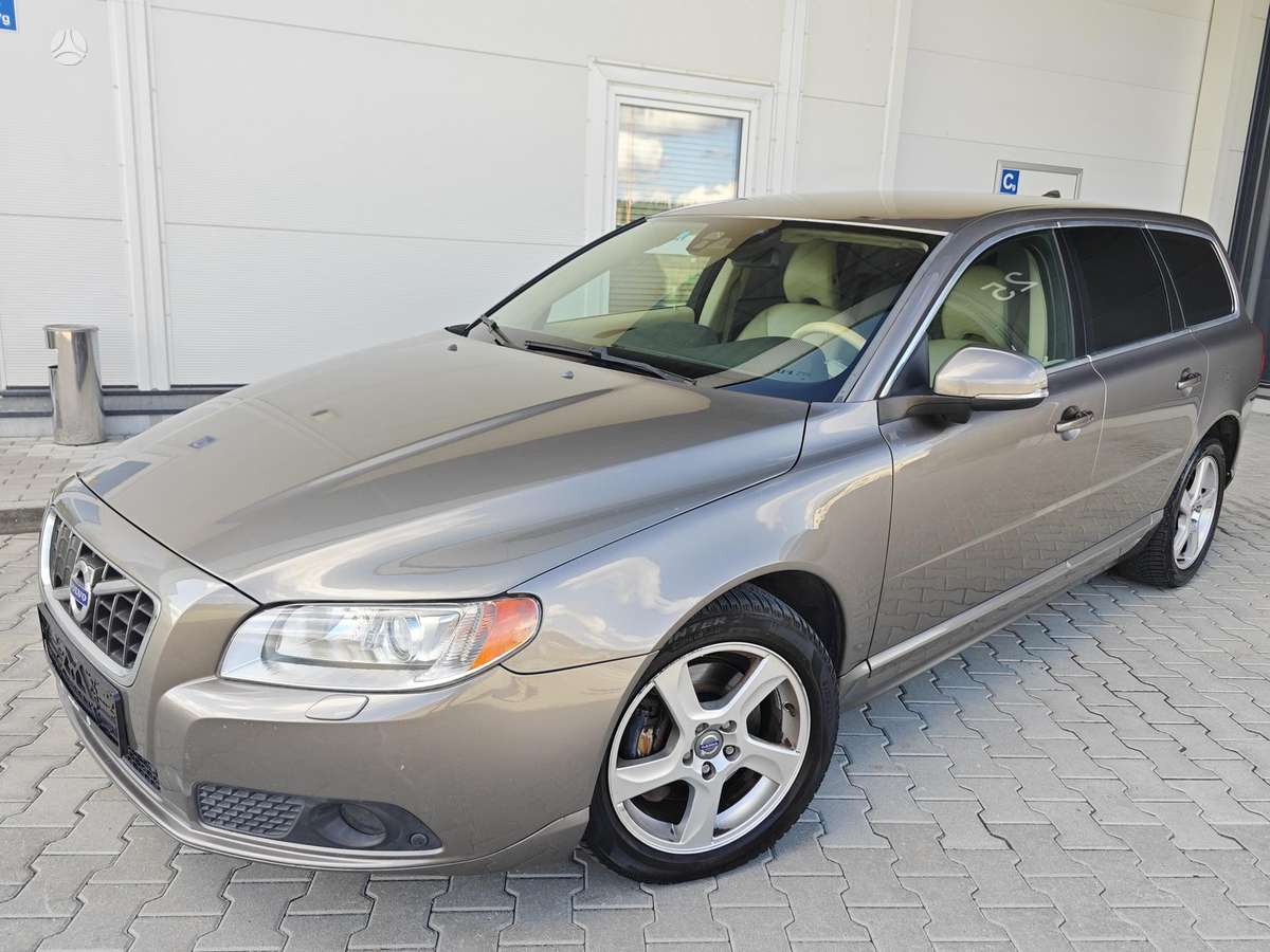 Volvo V70, 2.0 l., Универсал