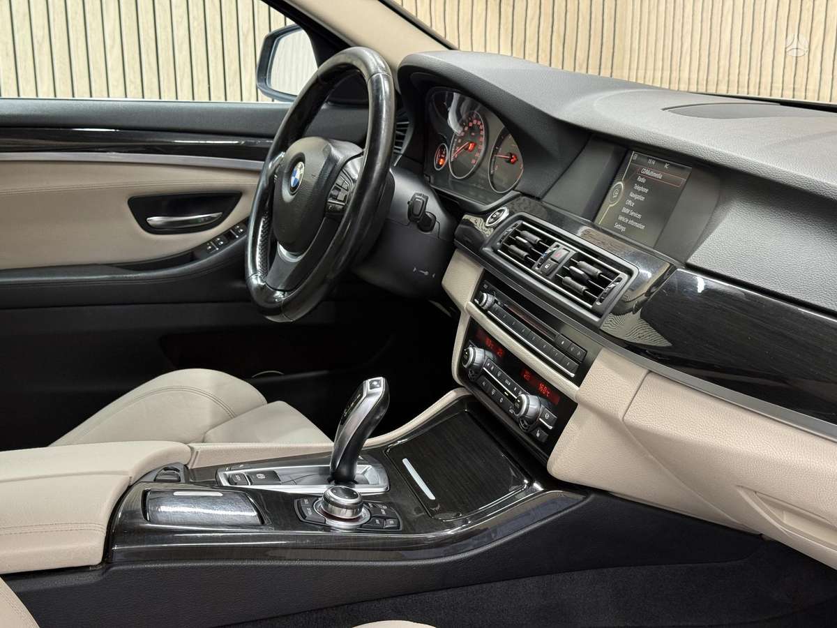 BMW 525, 3.0 l., wagon