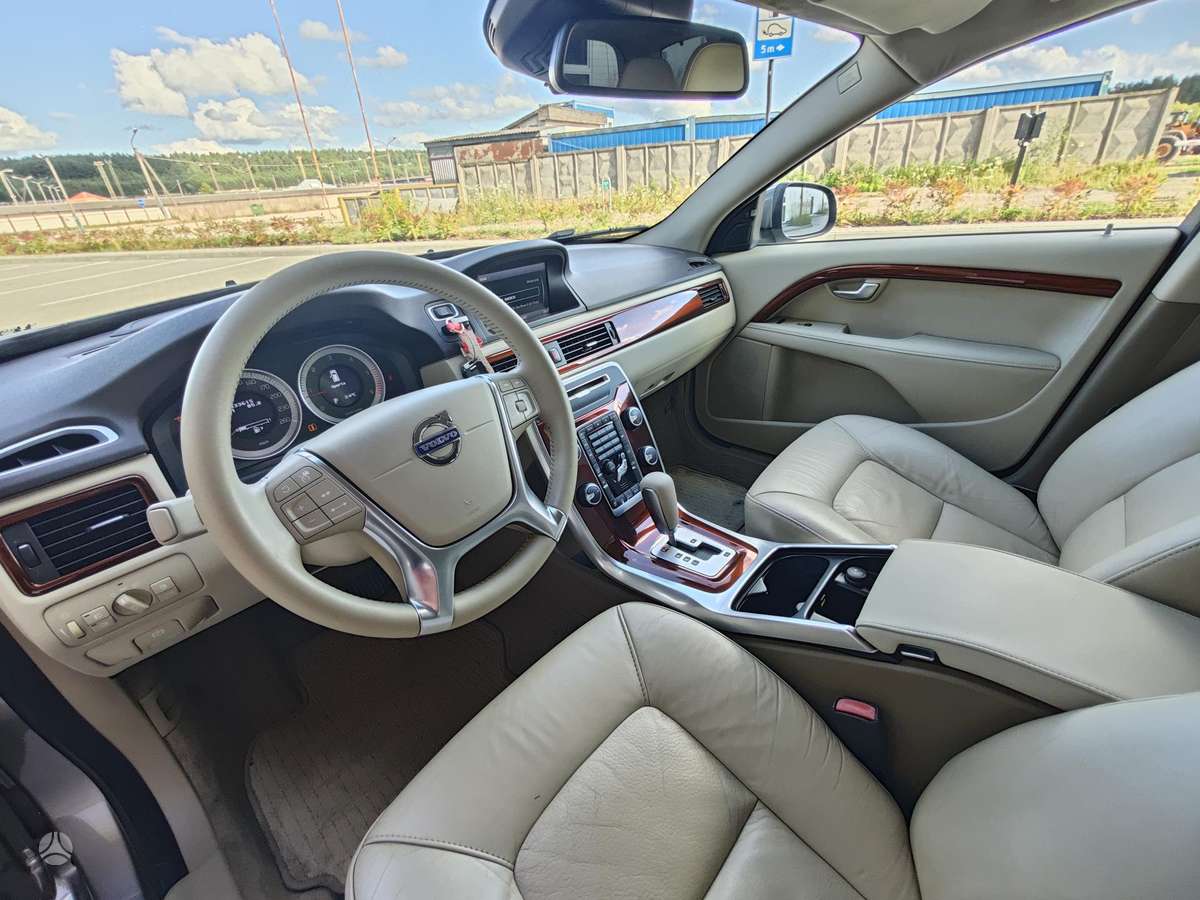 Volvo V70, 2.0 l., Универсал