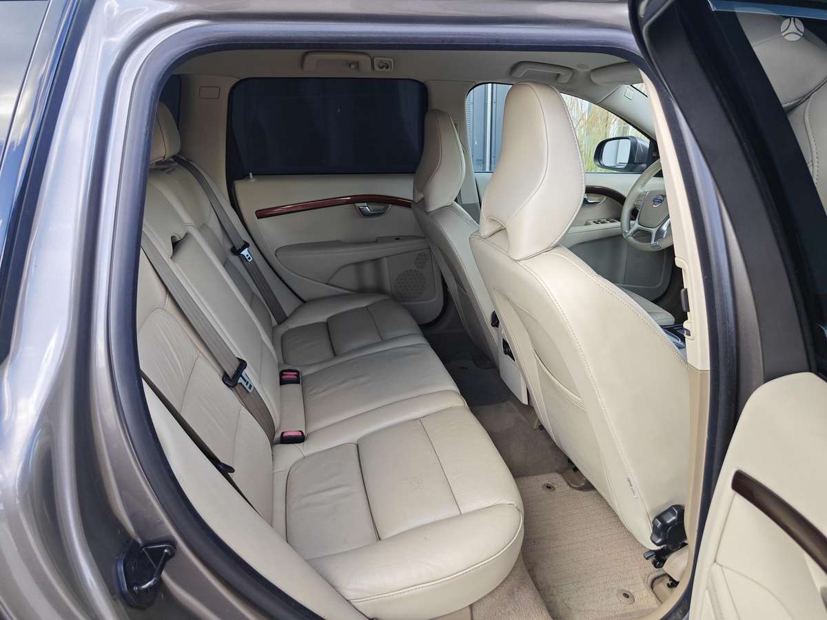 Volvo V70, 2.0 l., Универсал