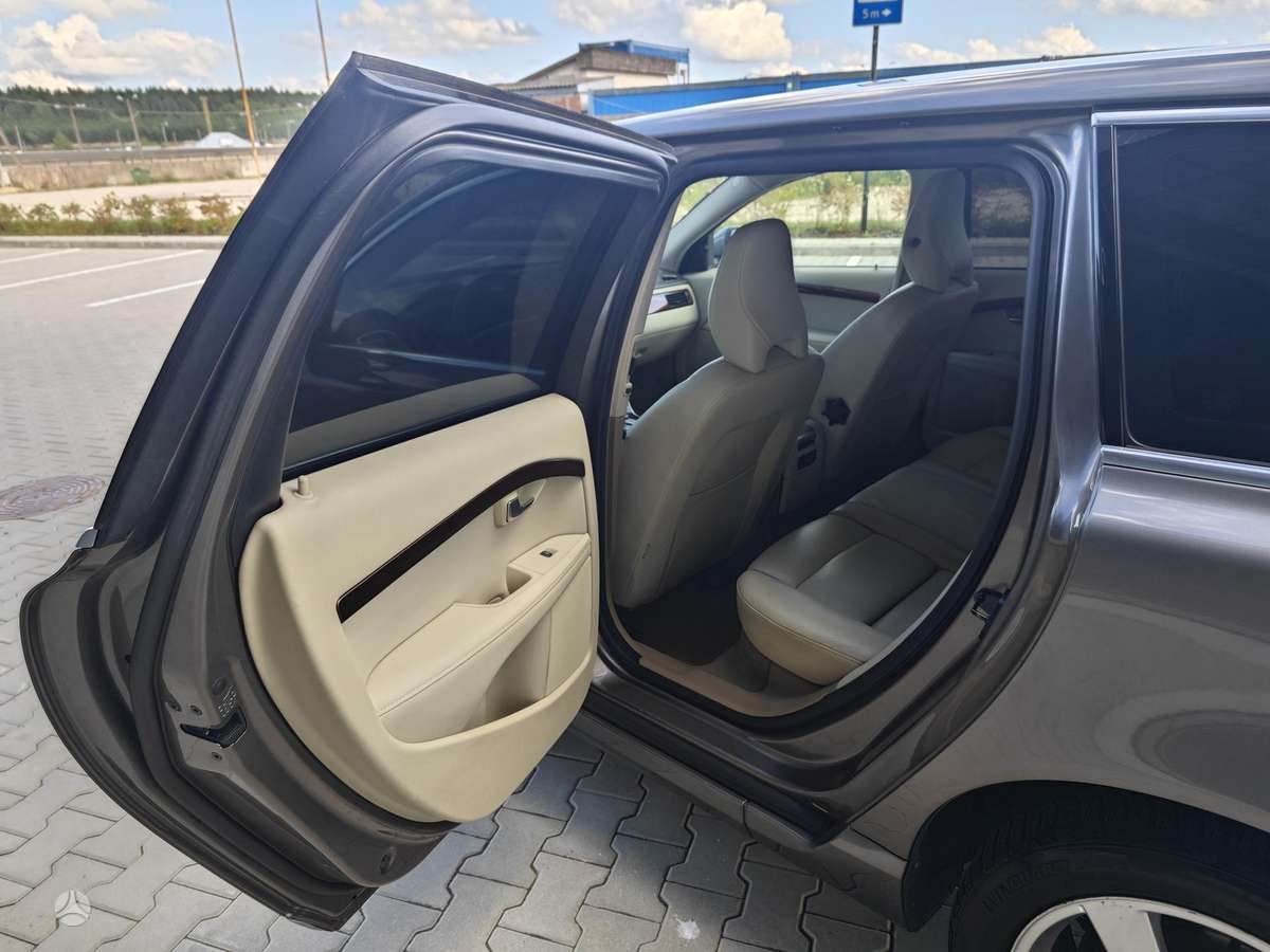 Volvo V70, 2.0 l., Универсал