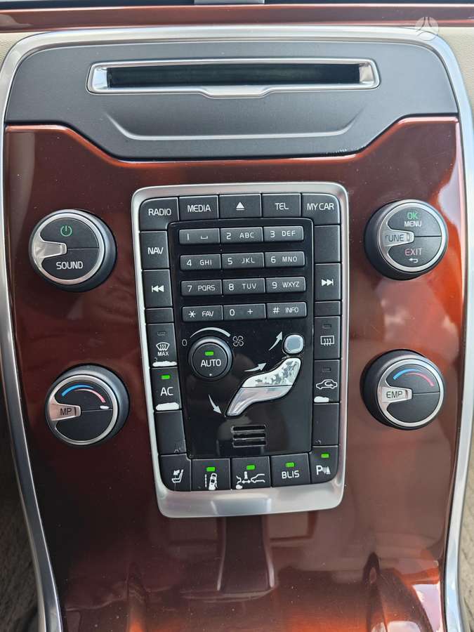 Volvo V70, 2.0 l., Универсал