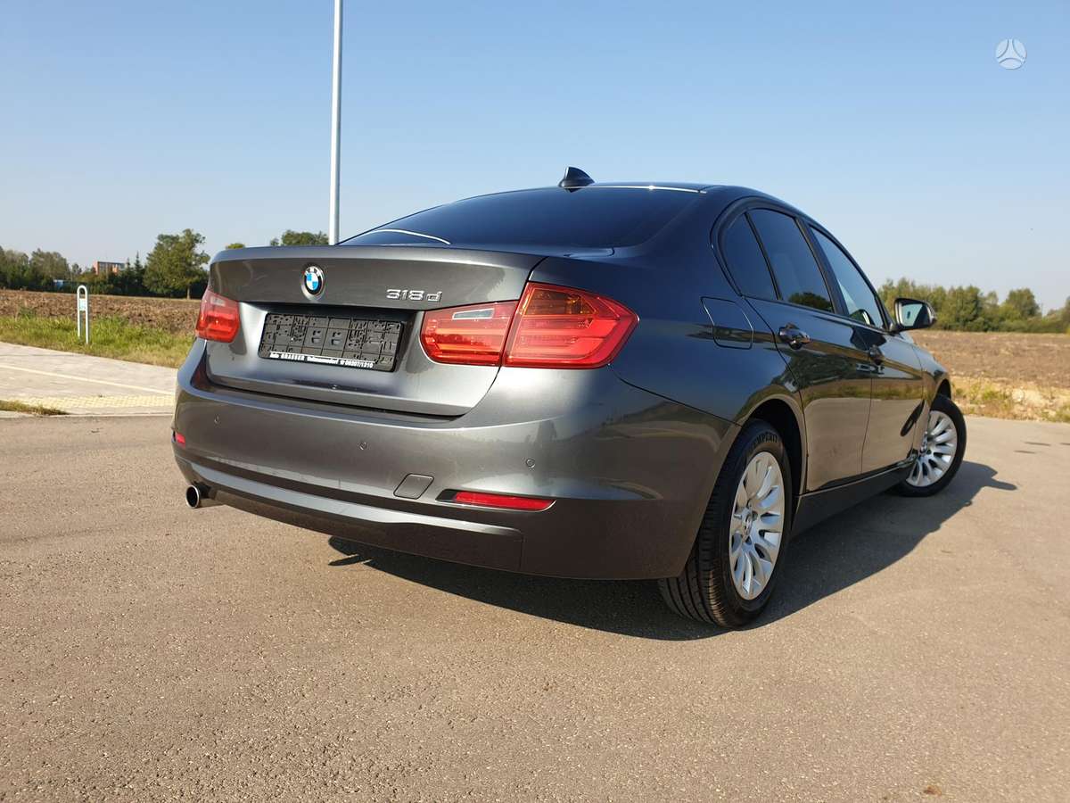 BMW 318, 2.0 l., Седан