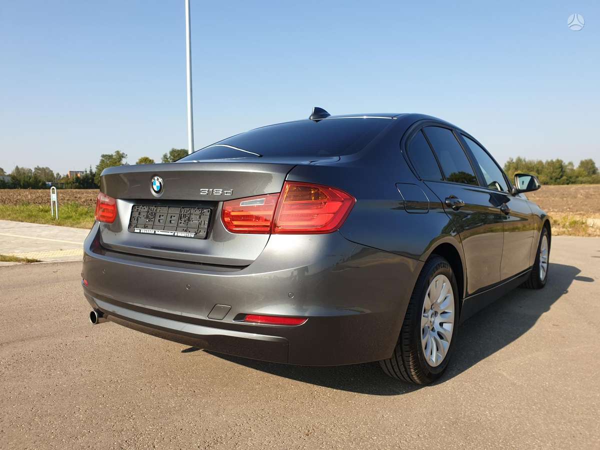 BMW 318, 2.0 l., Седан