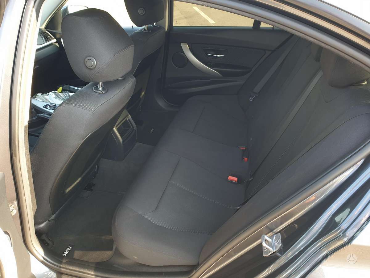 BMW 318, 2.0 l., Седан