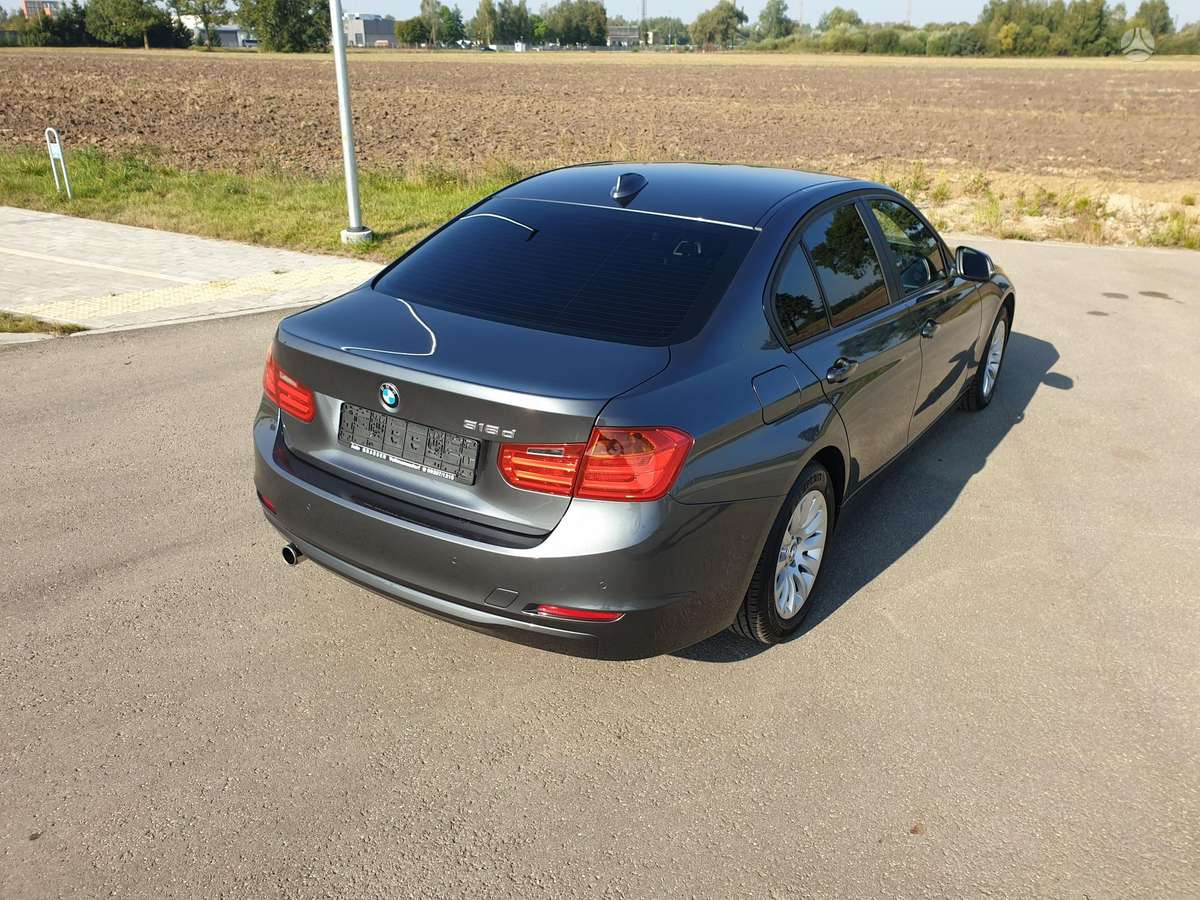 BMW 318, 2.0 l., Седан