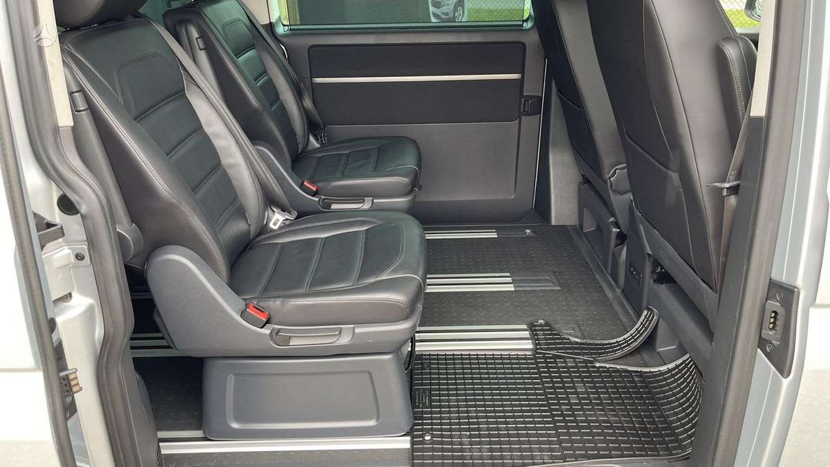 Volkswagen Multivan, 2.0 l., Минивэн