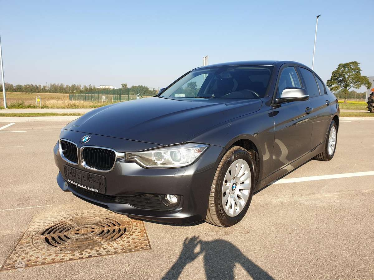 BMW 318, 2.0 l., Седан