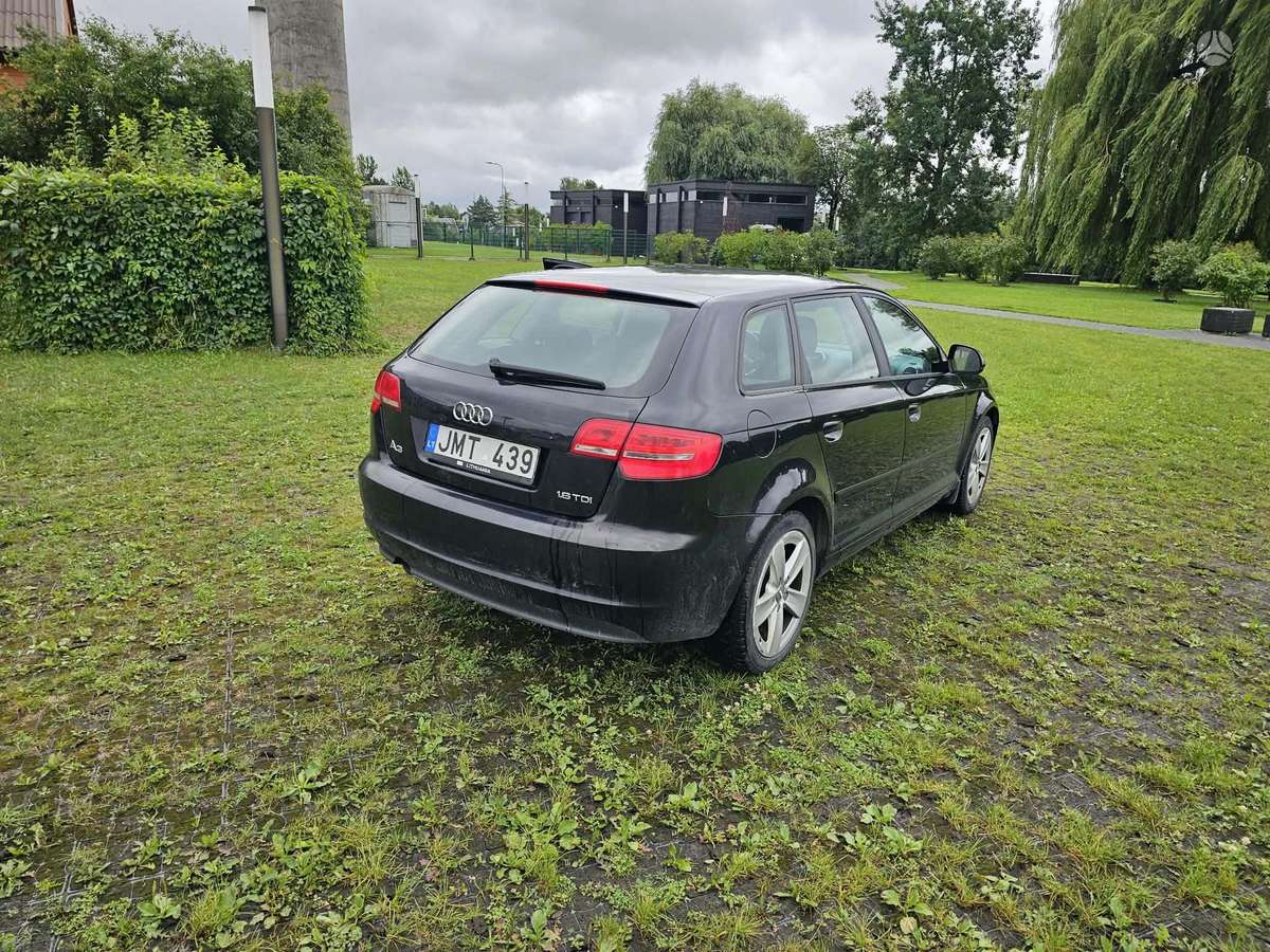 Audi A3, 1.6 l., Хэтчбек