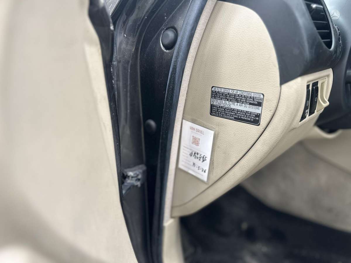 Lexus IS 300, 3.0 l., Универсал