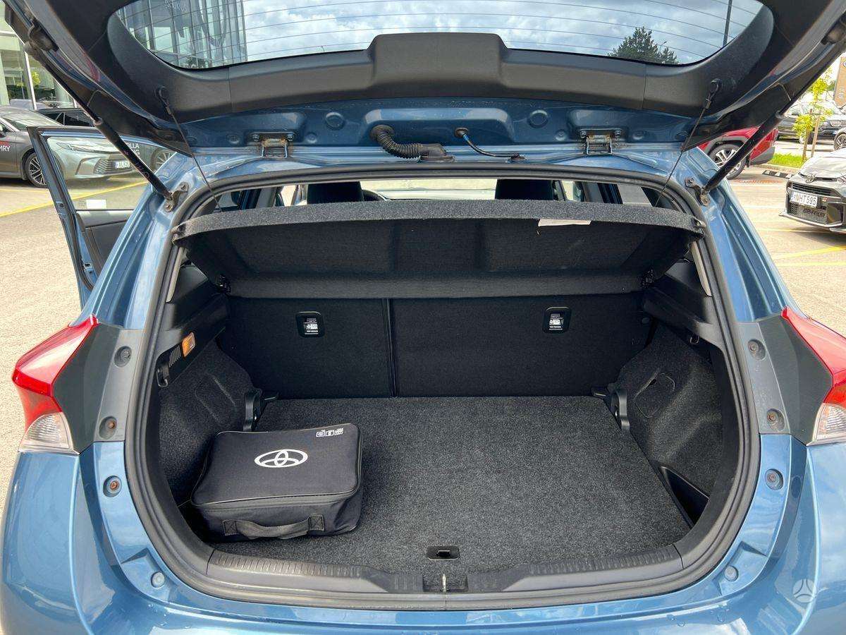 Toyota Auris, 1.2 l., hatchback
