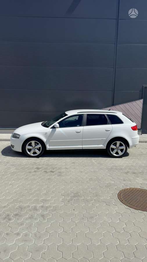 Audi A3, 1.8 l., Хэтчбек