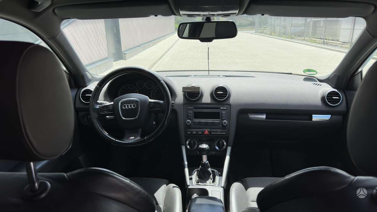 Audi A3, 1.8 l., Хэтчбек