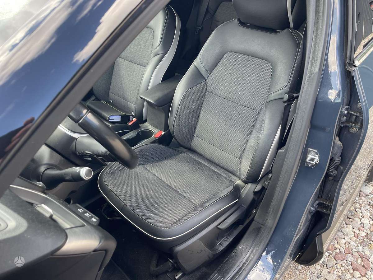 Renault Captur, 1.5 l., Минивэн