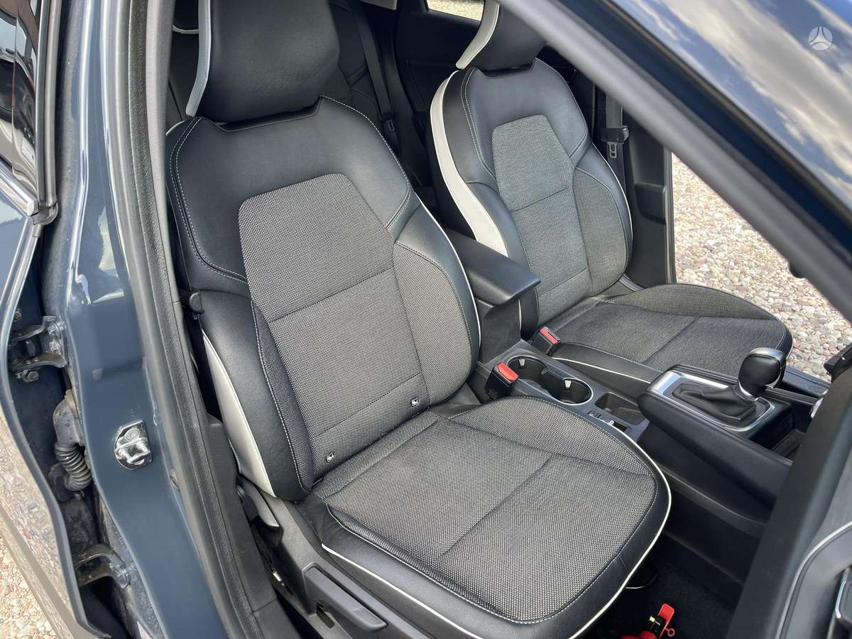 Renault Captur, 1.5 l., Минивэн
