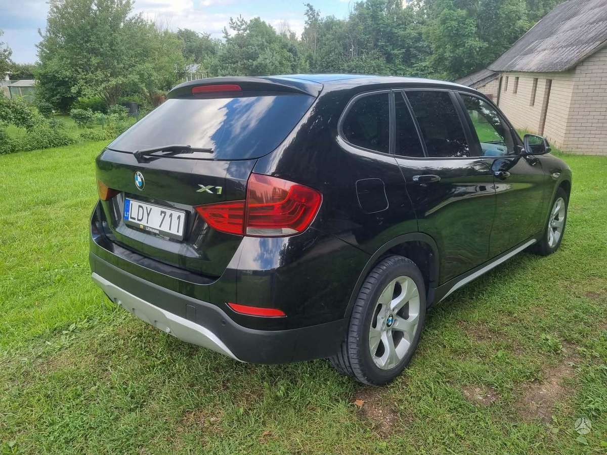 BMW X1, 2.0 l., Хэтчбек