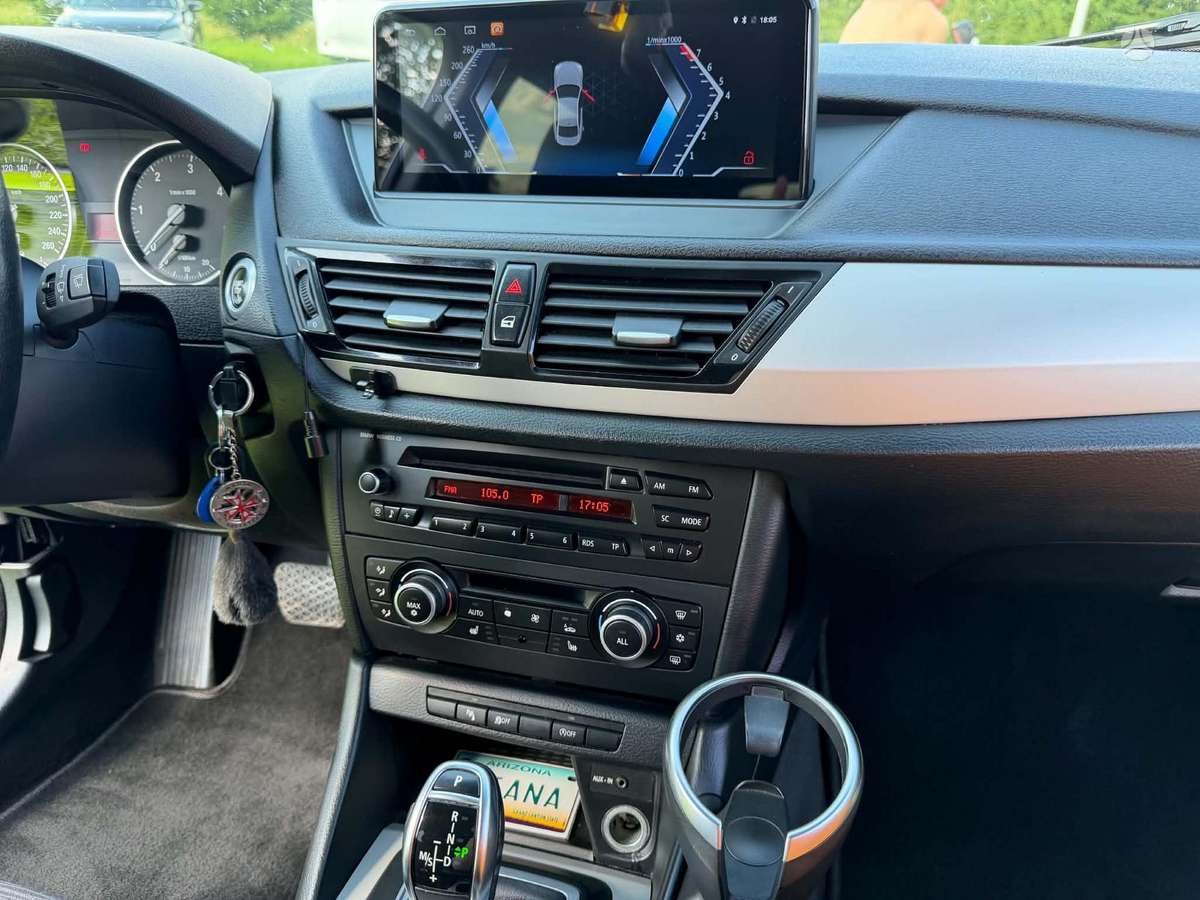 BMW X1, 2.0 l., Хэтчбек