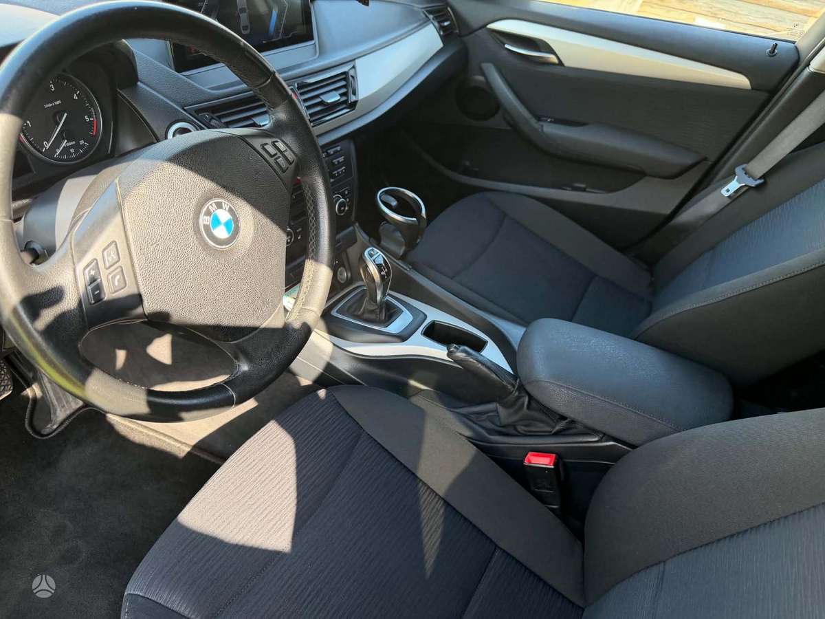 BMW X1, 2.0 l., Хэтчбек