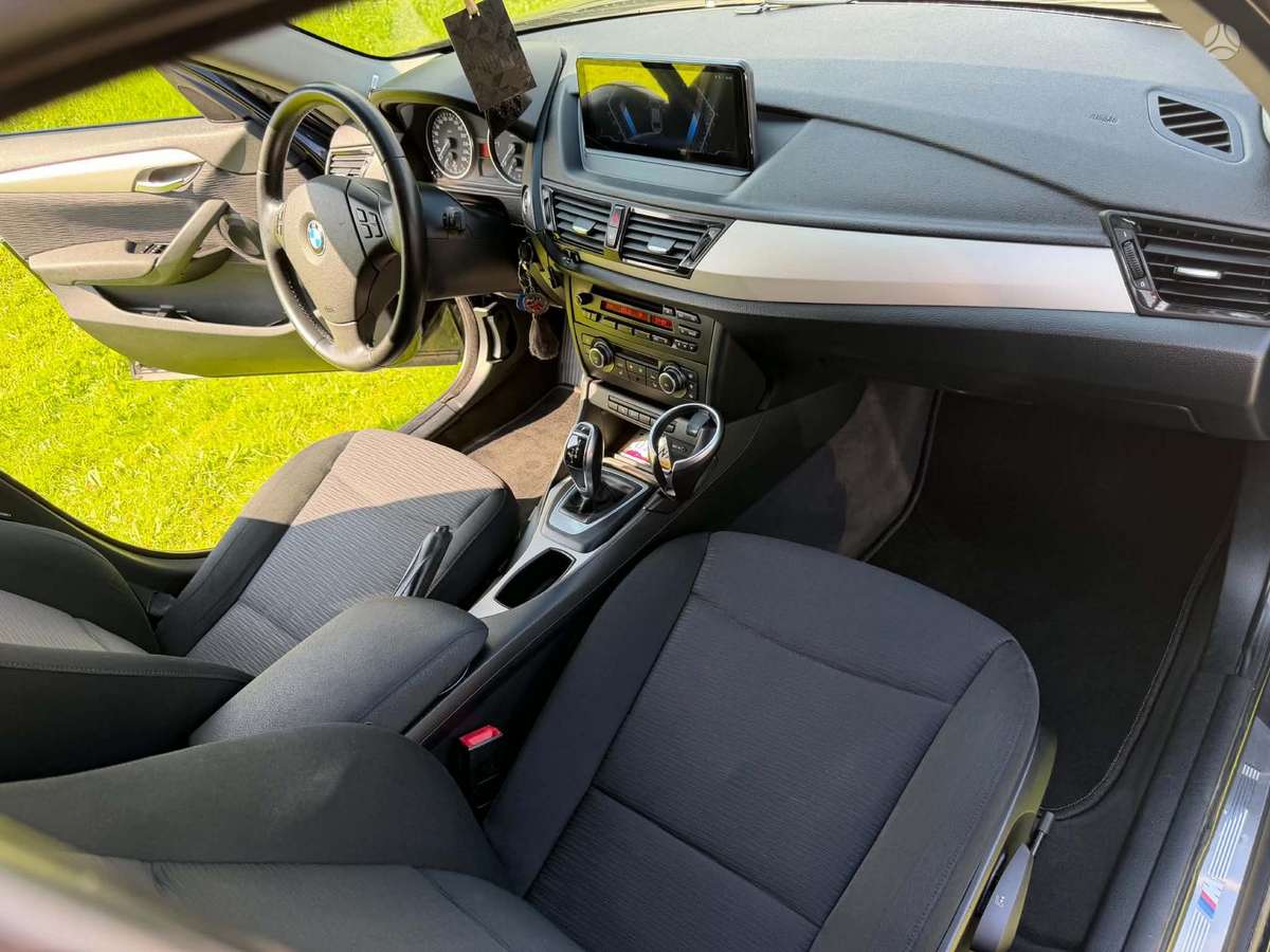 BMW X1, 2.0 l., Хэтчбек