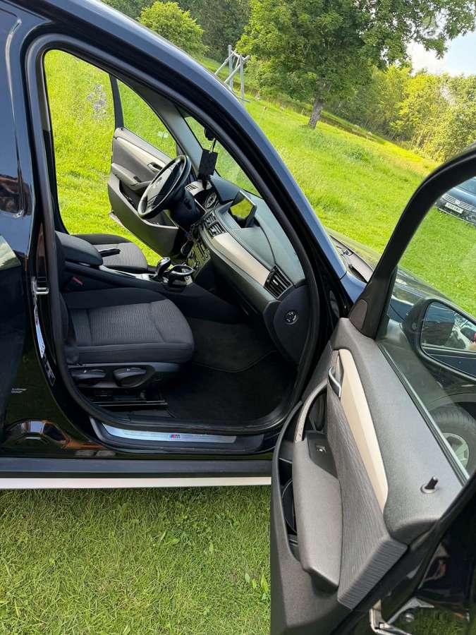 BMW X1, 2.0 l., Хэтчбек