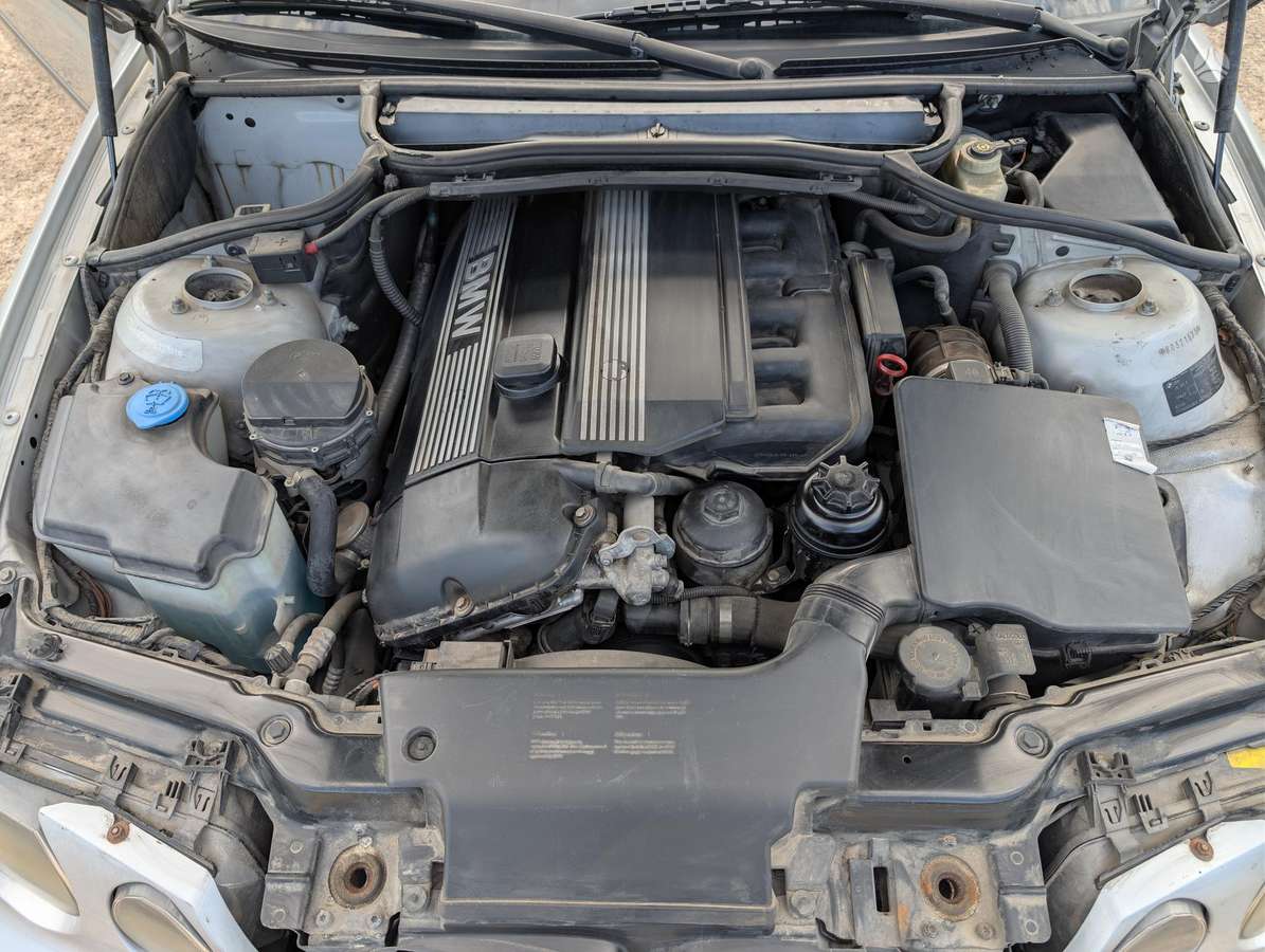 BMW 325, 2.5 l., Хэтчбек