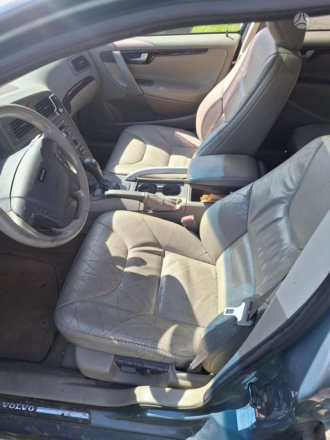 Volvo XC70