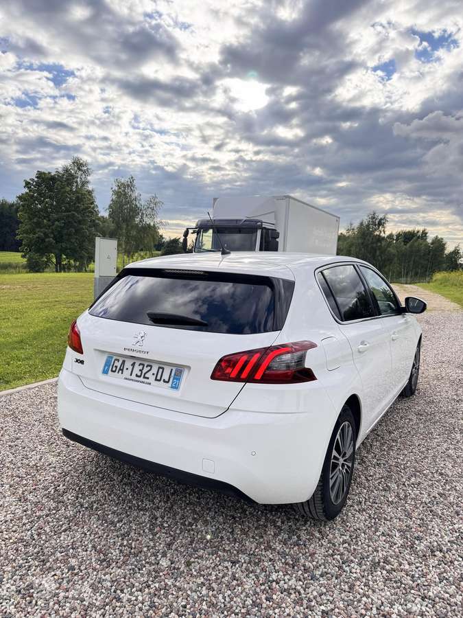 Peugeot 308 - 9