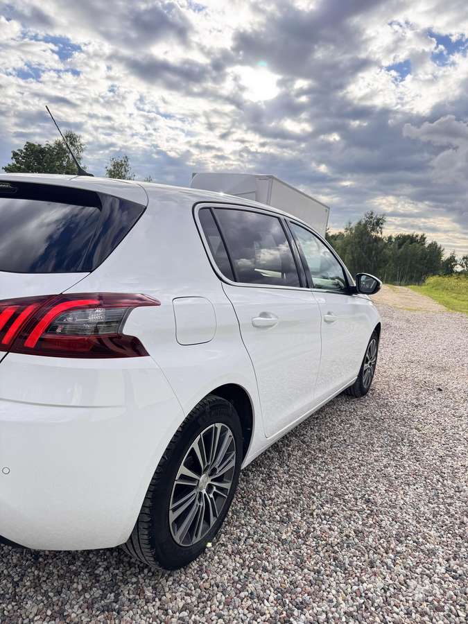 Peugeot 308 - 10