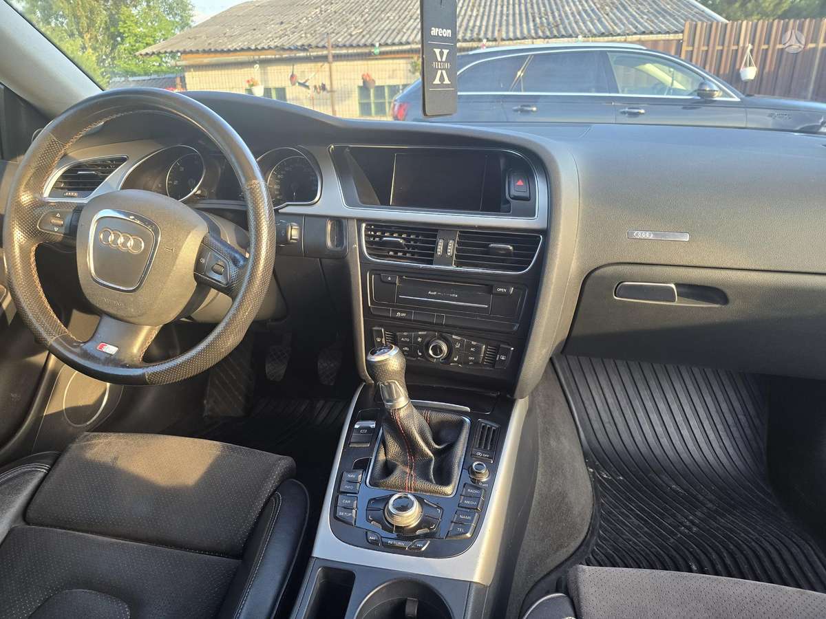 Audi A5, 2.0 l., coupe