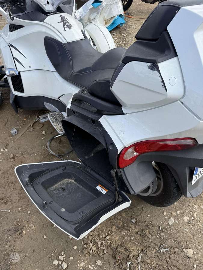 Can-Am Spyder 1000cc, trikes