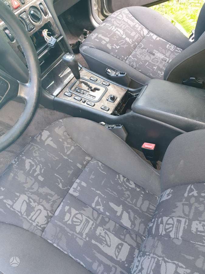 Mercedes-Benz E300 Variklio nėra