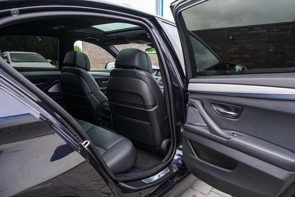 BMW 535, 3.0 l., Седан