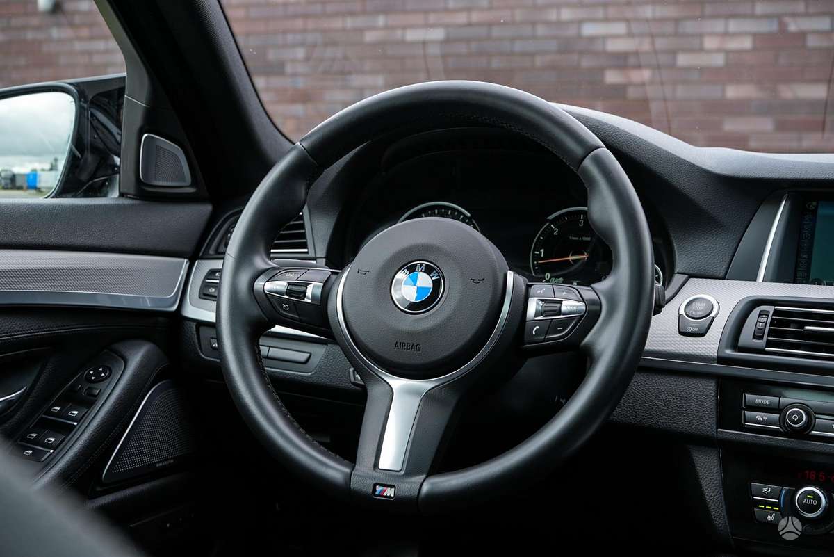 BMW 535, 3.0 l., Седан