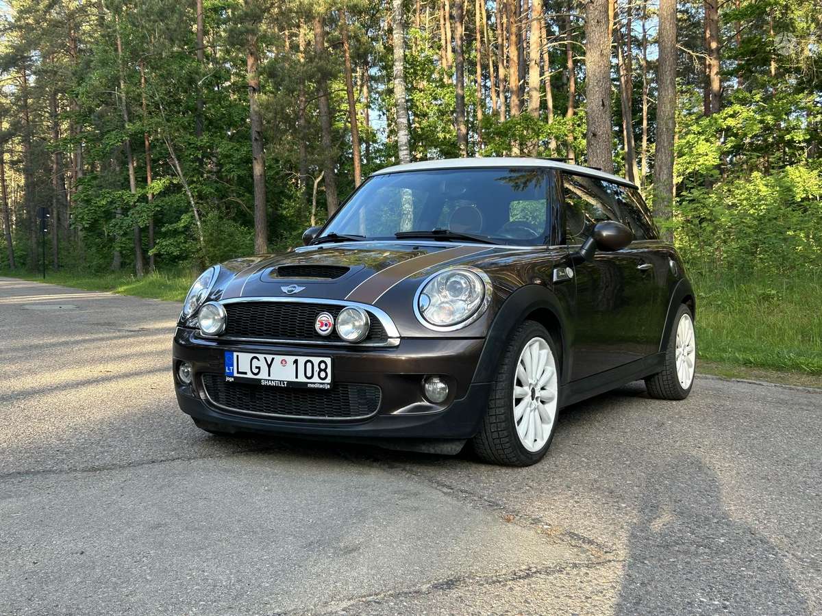 Mini Cooper S, 1.6 l., hatchback