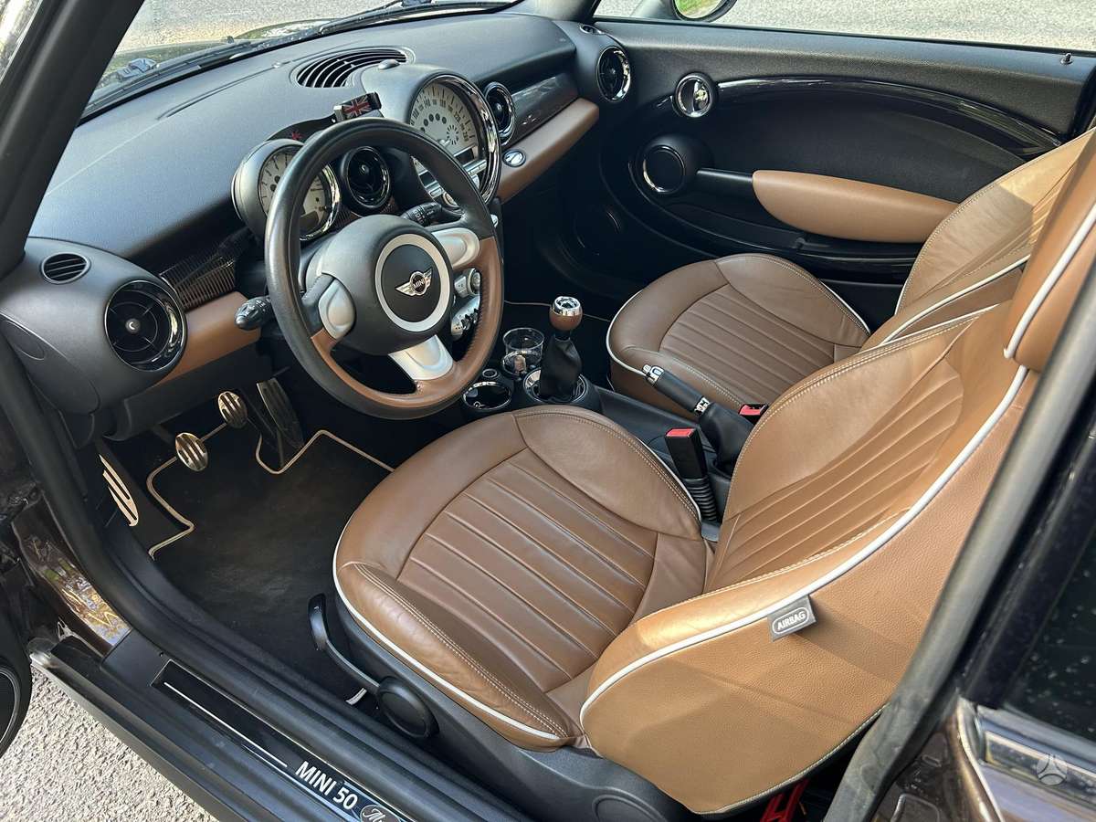 Mini Cooper S, 1.6 l., hatchback