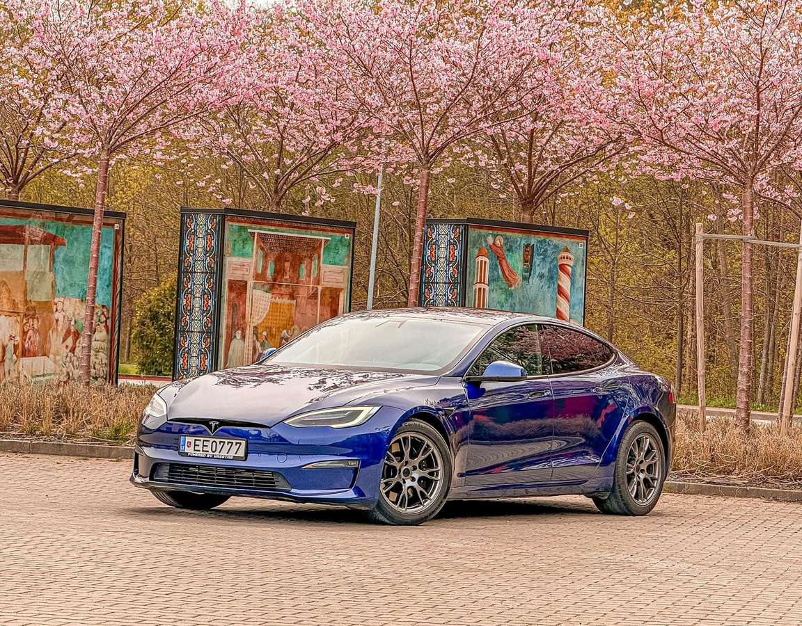 Tesla Model S, 100 кВт·ч, Седан