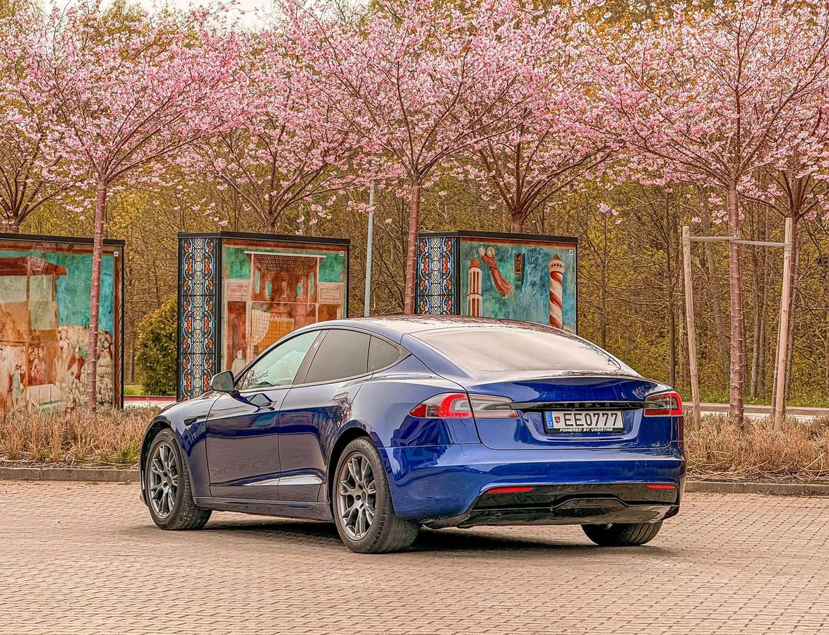 Tesla Model S, 100 кВт·ч, Седан