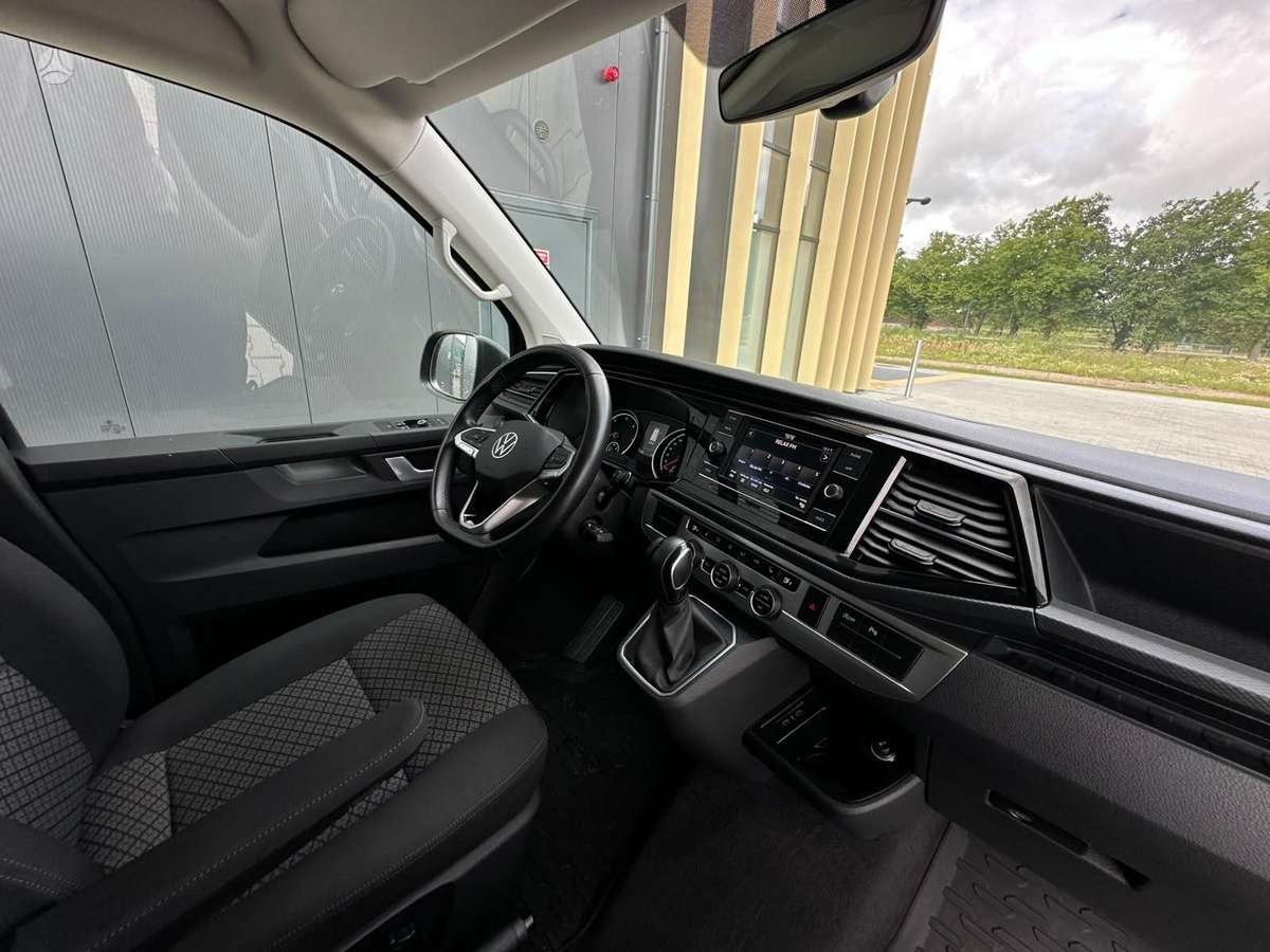 Volkswagen Multivan - 7
