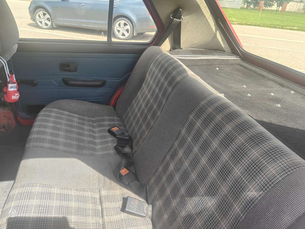 Volkswagen Golf - 12