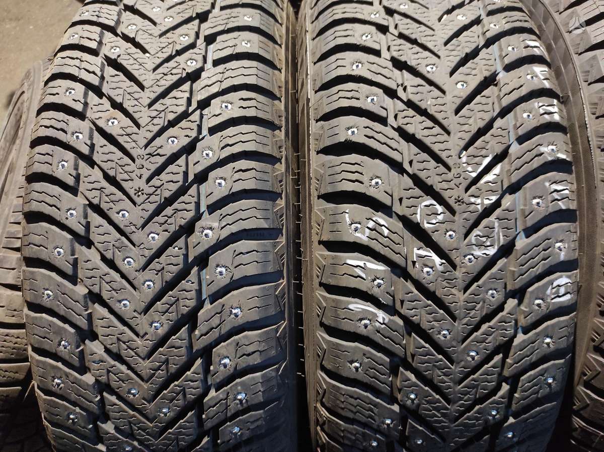 Michelin, žieminės 215/60 R16