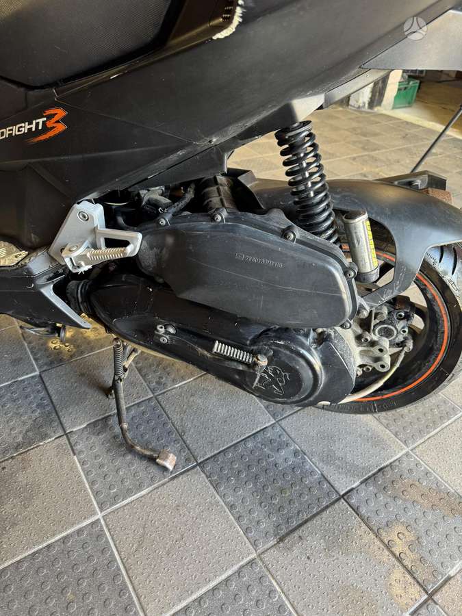 Peugeot Speedfight, scooters / mopeds
