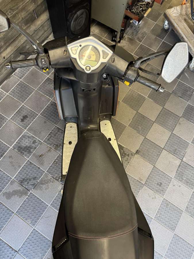 Peugeot Speedfight, scooters / mopeds