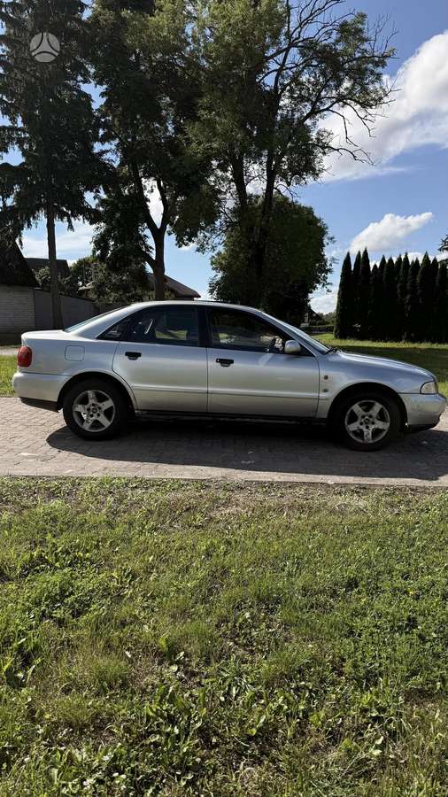 Audi A4, 1.6 l., Седан