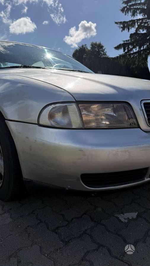 Audi A4, 1.6 l., Седан