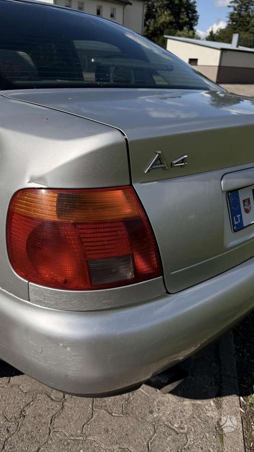 Audi A4, 1.6 l., Седан