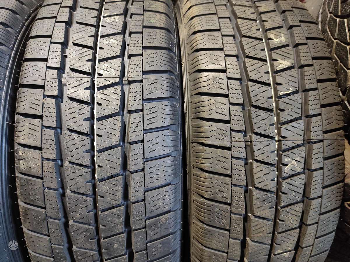 -Kita-, winter 215/60 R17