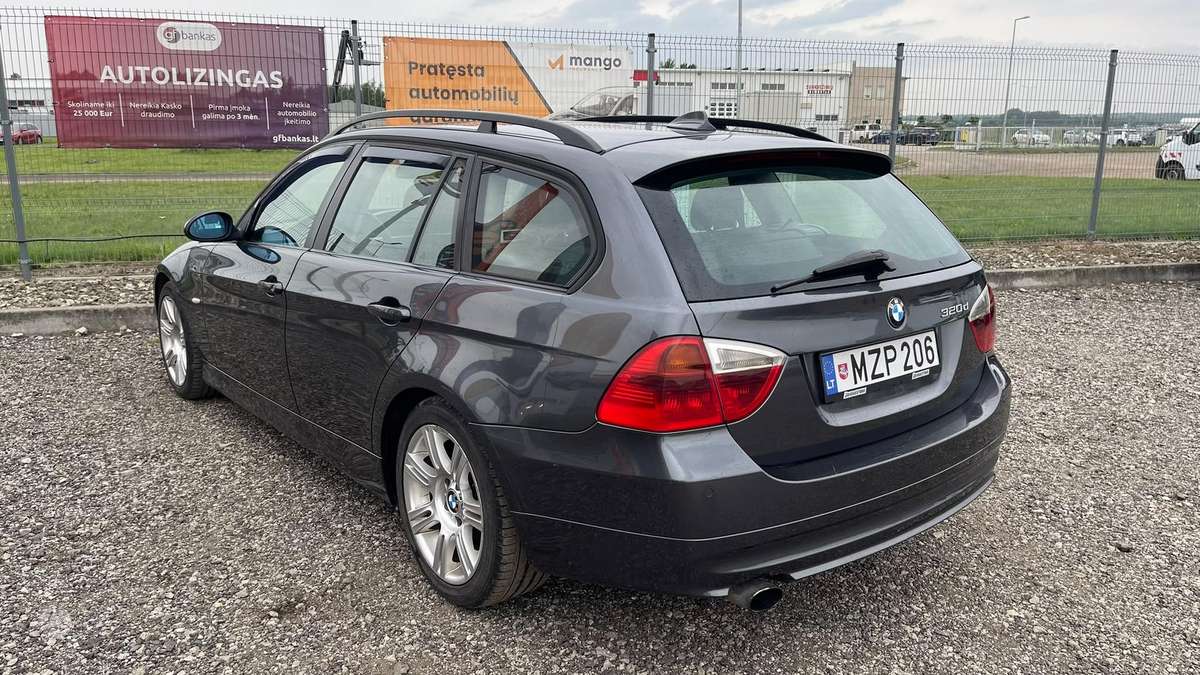 BMW 320, 2.0 l., wagon