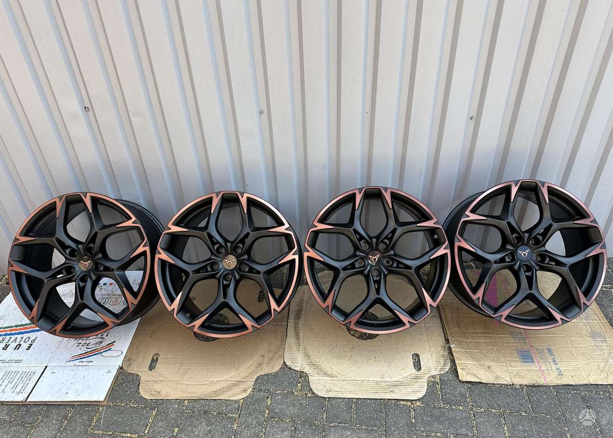 Cupra Formentor VZ5 2025, light alloy, R20