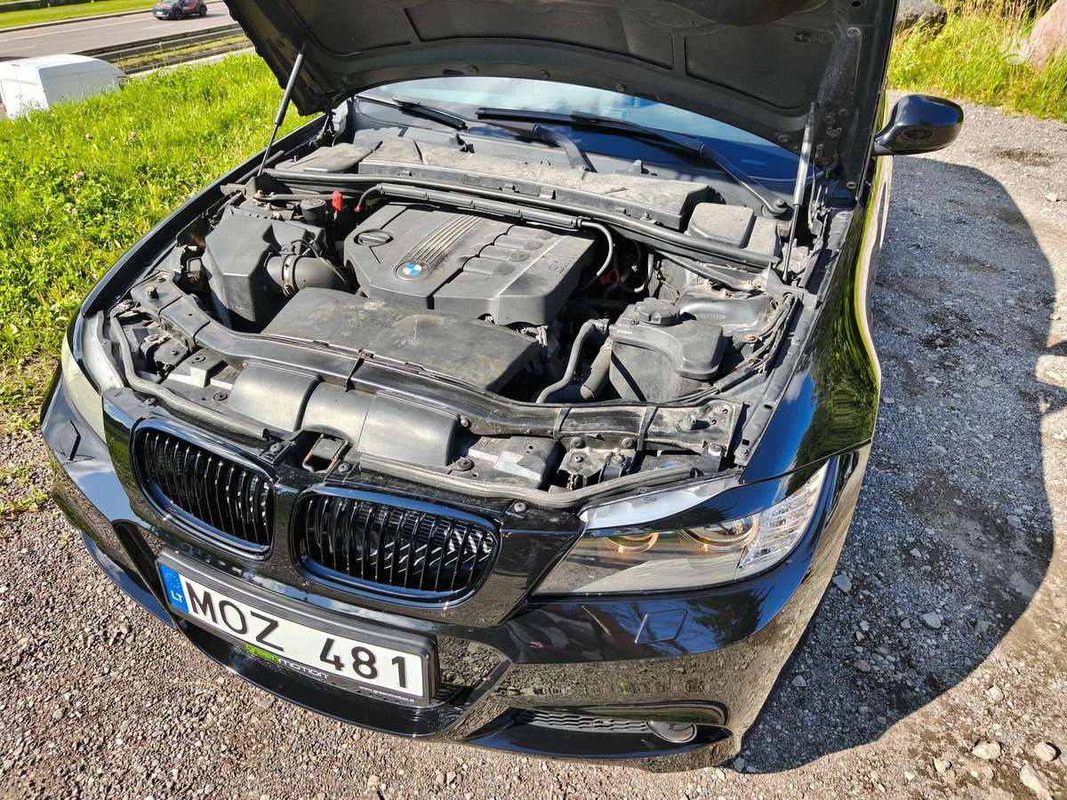 BMW 320, 2.0 l., universalas